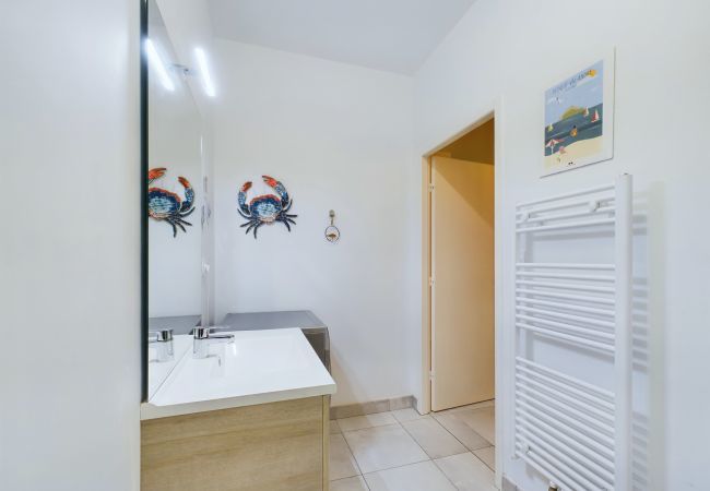 Apartment in Pléneuf-Val-André - 50m from the beach, nice flat for 6 Apartment in Pléneuf-Val-André - 50m from the beach, nice flat for 6