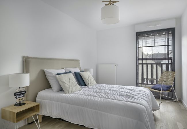 Apartment in Pléneuf-Val-André - Facing the sea, lovely flat for 6 Apartment in Pléneuf-Val-André - Facing the sea, lovely flat for 6