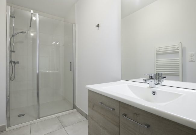 Apartment in Pléneuf-Val-André - Facing the sea, lovely flat for 6 Apartment in Pléneuf-Val-André - Facing the sea, lovely flat for 6