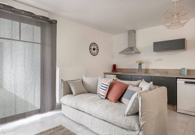 Apartment in Pléneuf-Val-André - Flat for 4 by the sea in Pléneuf-Val-André  Apartment in Pléneuf-Val-André - Flat for 4 by the sea in Pléneuf-Val-André