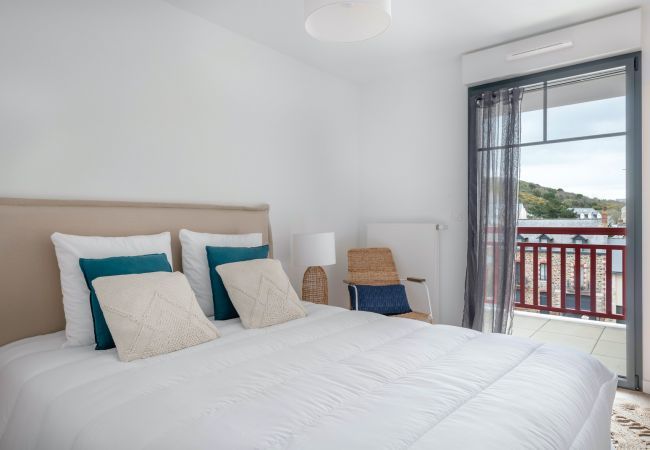 Apartment in Pléneuf-Val-André - Flat for 4 by the sea in Pléneuf-Val-André  Apartment in Pléneuf-Val-André - Flat for 4 by the sea in Pléneuf-Val-André