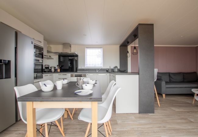 Chalet in Bretignolles-sur-Mer - Chalet for 6, holiday residence with swimming pool  Chalet in Bretignolles-sur-Mer - Chalet for 6, holiday residence with swimming pool