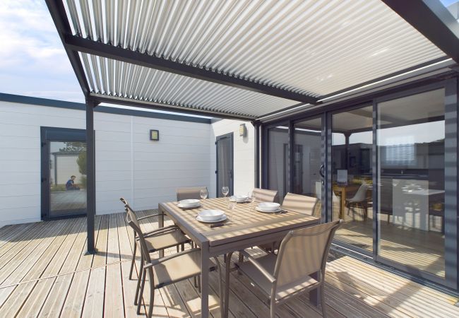 Chalet in Bretignolles-sur-Mer - Chalet for 6, holiday residence with swimming pool  Chalet in Bretignolles-sur-Mer - Chalet for 6, holiday residence with swimming pool