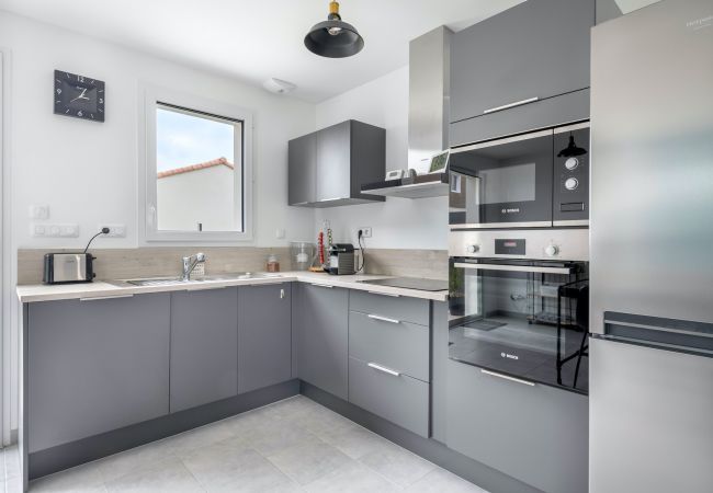 House in Saint-Michel-Chef-Chef - One-storey house for 7 people in Saint-Michel House in Saint-Michel-Chef-Chef - One-storey house for 7 people in Saint-Michel
