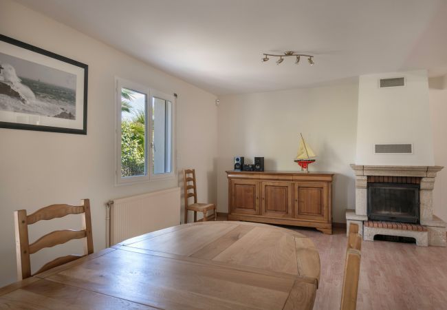 House in Crach - Superb house for 8 in Crach with swimming pool House in Crach - Superb house for 8 in Crach with swimming pool