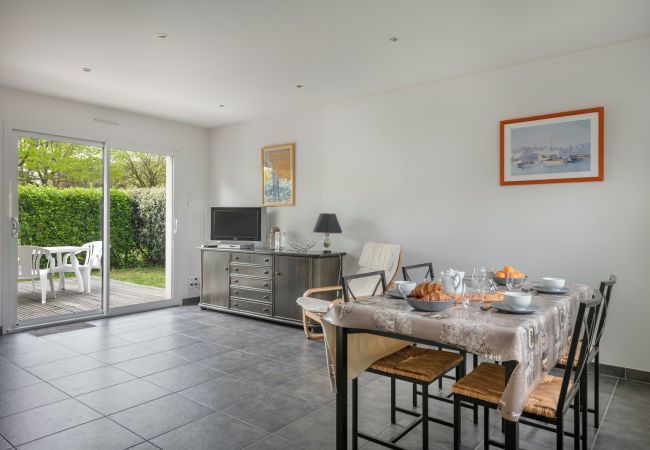 Terraced House in Arzon - New house, 200m from Port du Crouesty Terraced House in Arzon - New house, 200m from Port du Crouesty