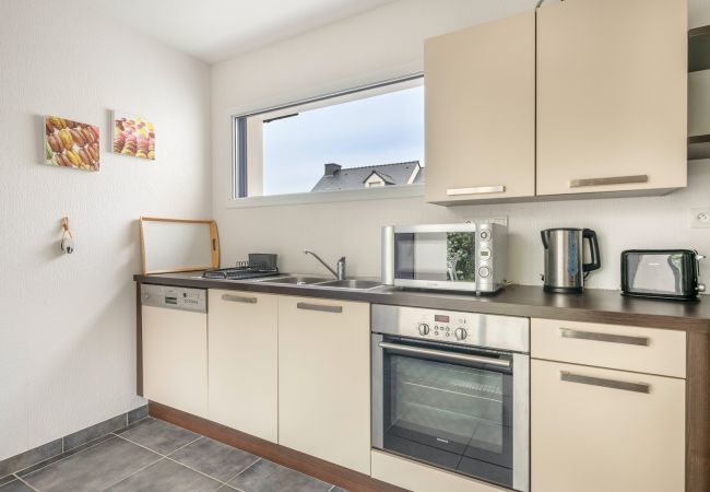 Terraced House in Arzon - 200m from Port de Crouesty, House for 6 Terraced House in Arzon - 200m from Port de Crouesty, House for 6