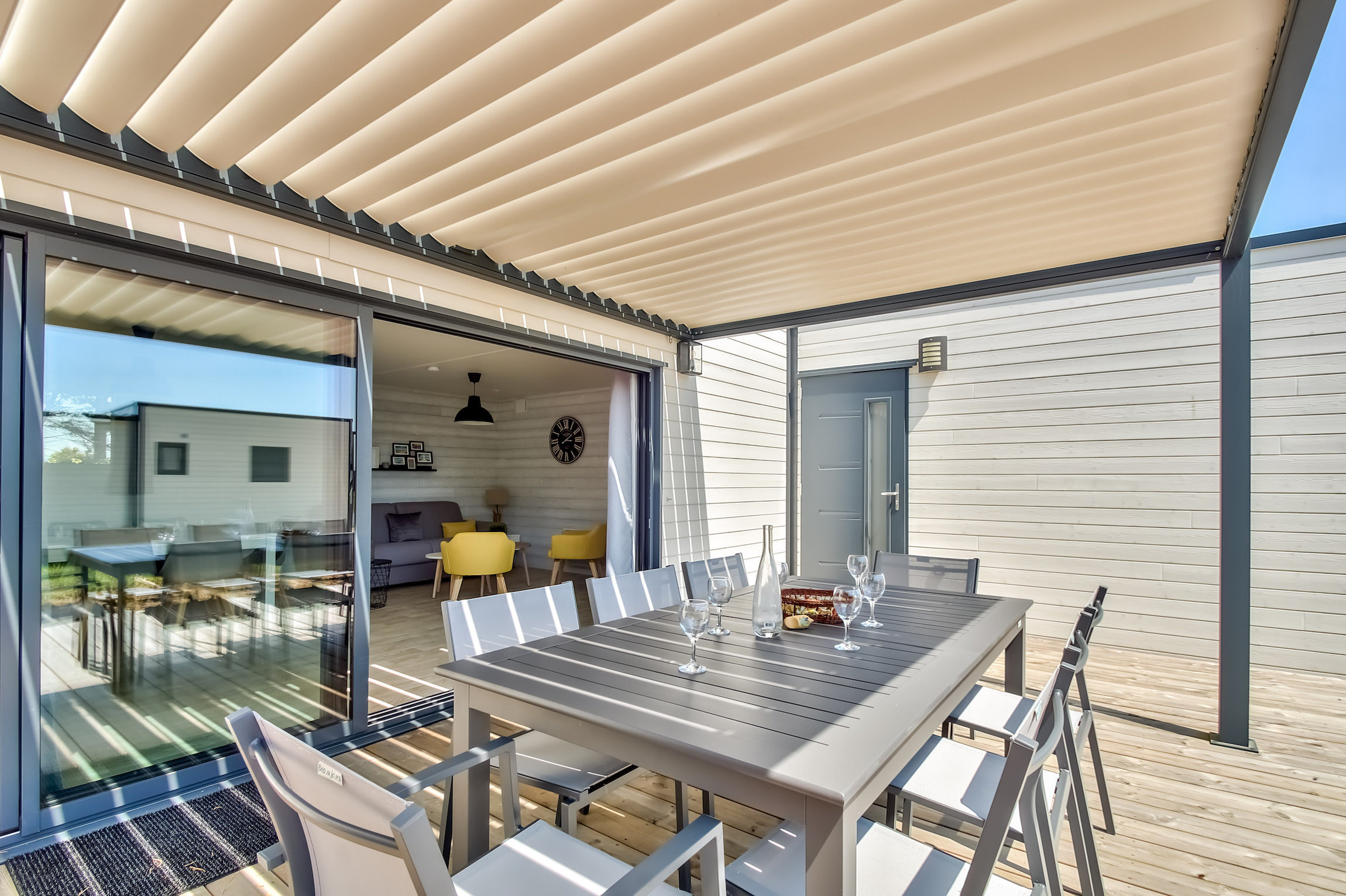 Villa in Bretignolles-sur-Mer - Modern chalet for 8, residence with heated pool