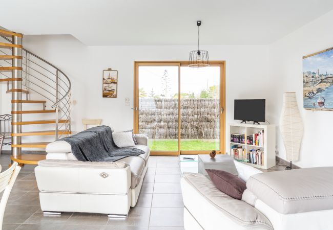 House in St. Hilaire de Riez - Comfortable villa for 6, St Hilaire-de-Riez House in St. Hilaire de Riez - Comfortable villa for 6, St Hilaire-de-Riez