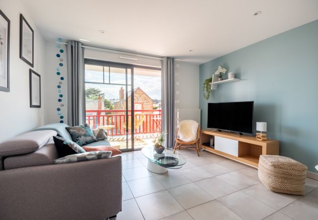 Apartment in Pléneuf-Val-André - Modern flat for 4 within walking distance of the beach Apartment in Pléneuf-Val-André - Modern flat for 4 within walking distance of the beach
