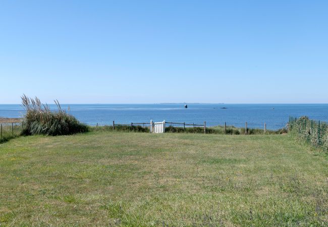 House in Saint-Gildas-de-Rhuys - Seafront house - 10 people - Garden House in Saint-Gildas-de-Rhuys - Seafront house - 10 people - Garden