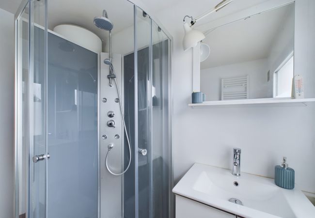 Apartment in St. Hilaire de Riez - 200m from the beach, flat for 4 Apartment in St. Hilaire de Riez - 200m from the beach, flat for 4