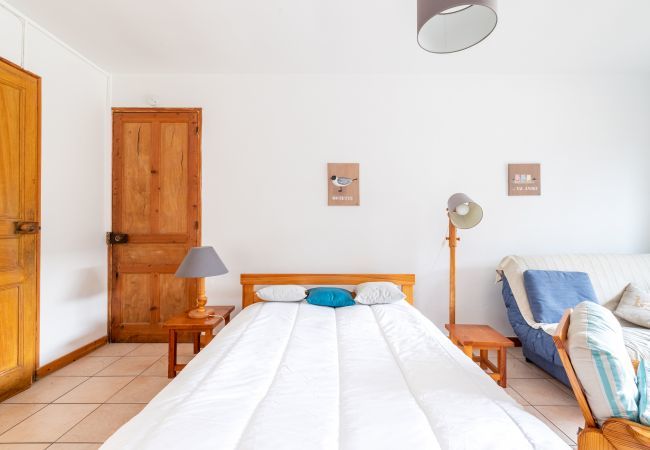 Studio in Pléneuf-Val-André - Sea view - Exceptional location for 4 Studio in Pléneuf-Val-André - Sea view - Exceptional location for 4