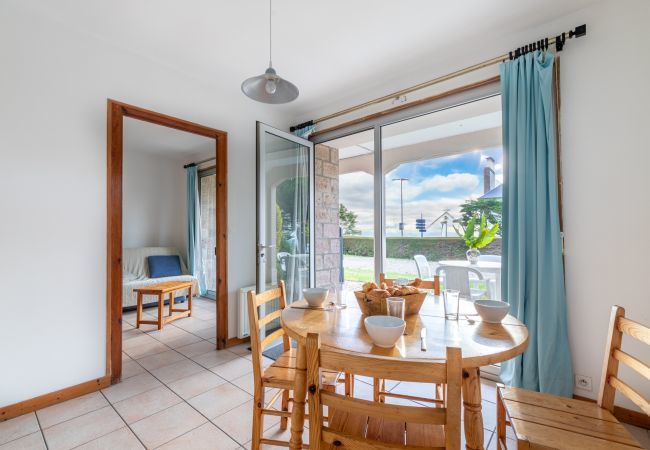 Studio in Pléneuf-Val-André - Sea view - Exceptional location for 4 Studio in Pléneuf-Val-André - Sea view - Exceptional location for 4