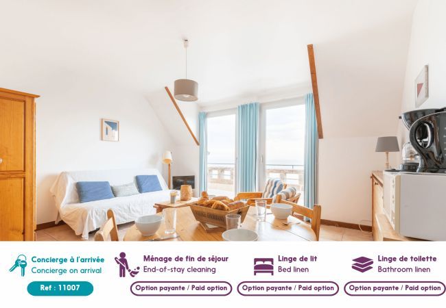 Studio in Pléneuf-Val-André - Studio with large terrace and sea view for 3  Studio in Pléneuf-Val-André - Studio with large terrace and sea view for 3