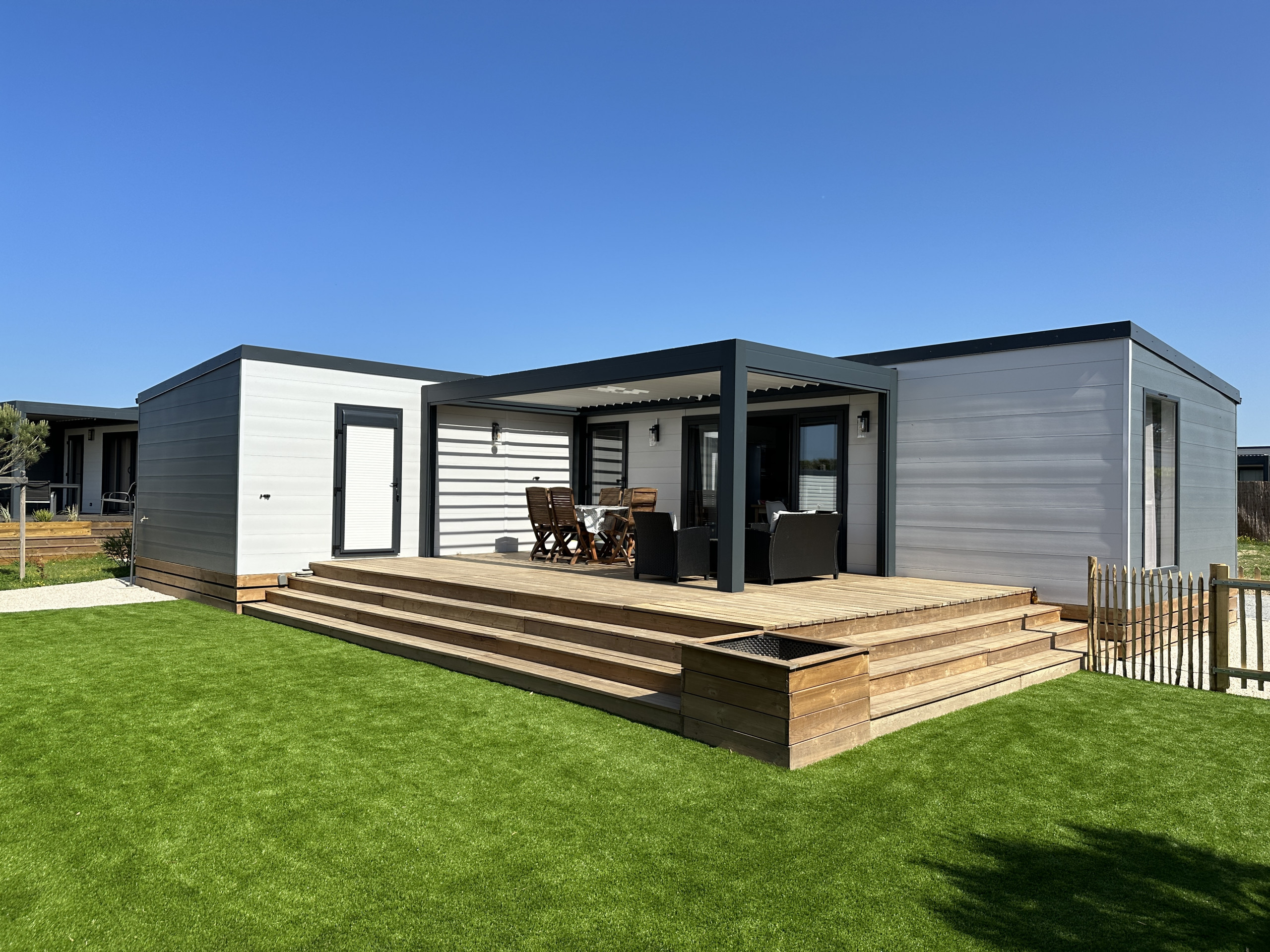 Villa in Bretignolles-sur-Mer - Chalet for 6 in a residence with swimming pool