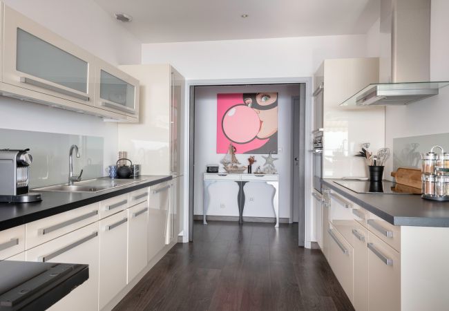 Apartment in Le Pouliguen - Nau's beach, seaview, beautiful flat for 6 Apartment in Le Pouliguen - Nau's beach, seaview, beautiful flat for 6