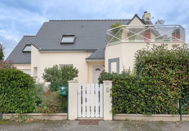 House in Le Pouliguen - House for 7 - 750m from the marina House in Le Pouliguen - House for 7 - 750m from the marina