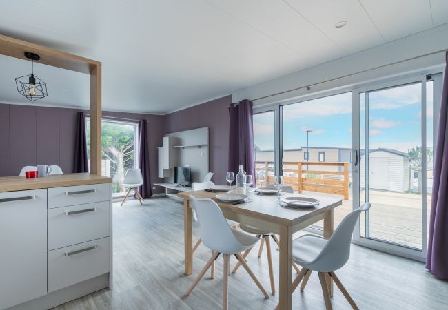 Chalet in Bretignolles-sur-Mer - Beautiful Chalet for 4 people - Heated pool access Chalet in Bretignolles-sur-Mer - Beautiful Chalet for 4 people - Heated pool access