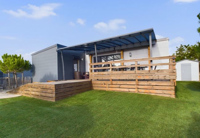 Chalet in Bretignolles-sur-Mer - Beautiful Chalet for 4 people - Heated pool access Chalet in Bretignolles-sur-Mer - Beautiful Chalet for 4 people - Heated pool access