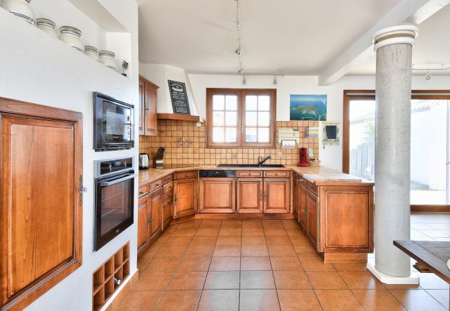 House in Noirmoutier-en-l´Ile - House for 11 - Swimming pool - Noirmoutier-en-L ile House in Noirmoutier-en-l´Ile - House for 11 - Swimming pool - Noirmoutier-en-L ile