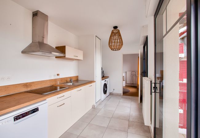 Apartment in Pléneuf-Val-André - Escape for 2 by the sea, 50m from the beach Apartment in Pléneuf-Val-André - Escape for 2 by the sea, 50m from the beach