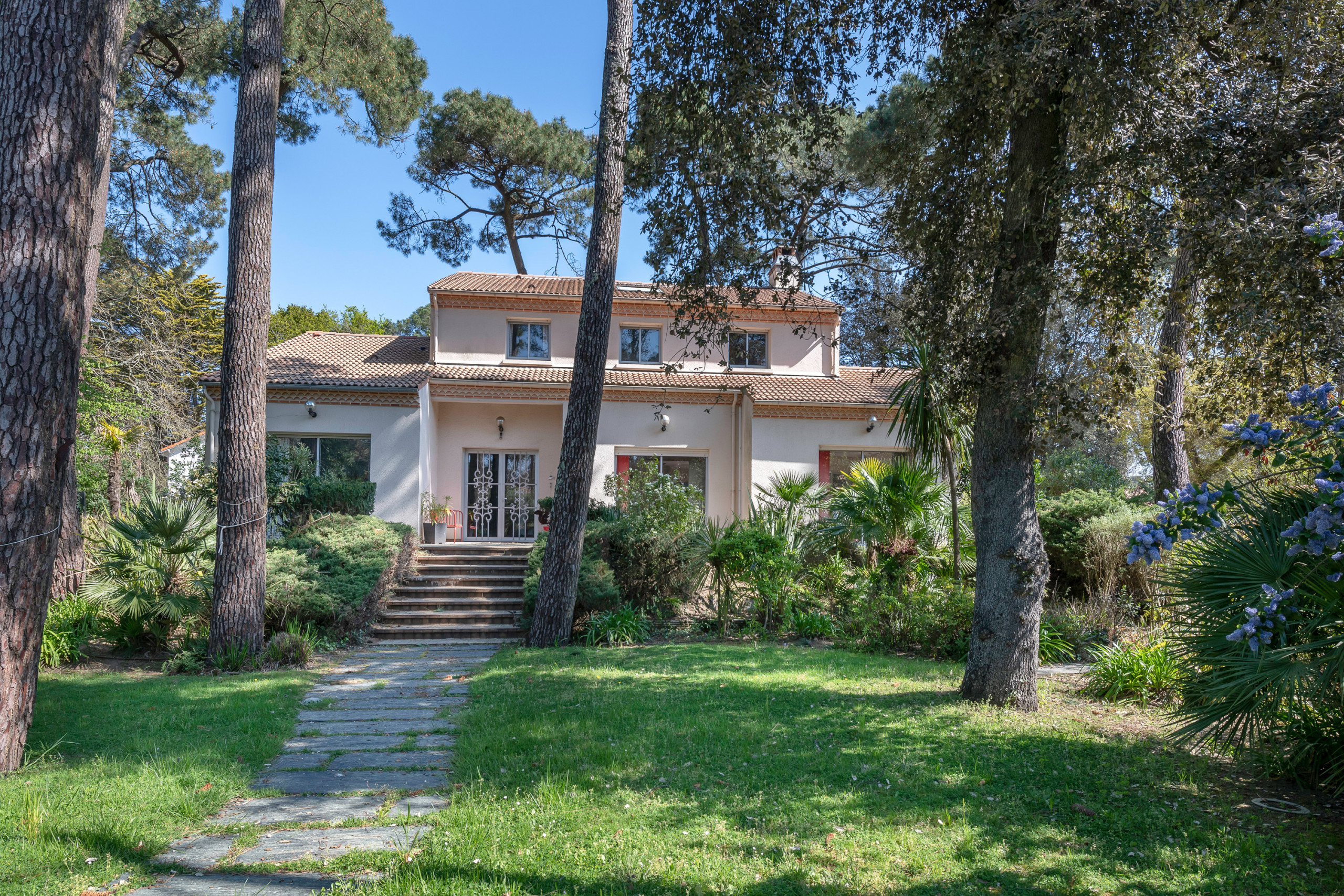  in Saint-Brevin-les-Pins - Villa with jacuzzi - 15 pers. 350m from the beach 
