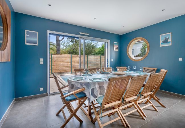 House in Saint-Nazaire - Swimming pool ! House for 9 House in Saint-Nazaire - Swimming pool ! House for 9