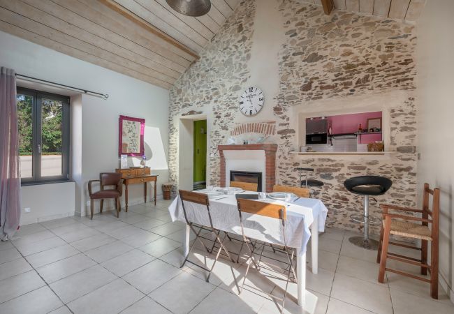 House in Pornic - Renovated farmhouse 500m from the center of Pornic for 4 House in Pornic - Renovated farmhouse 500m from the center of Pornic for 4