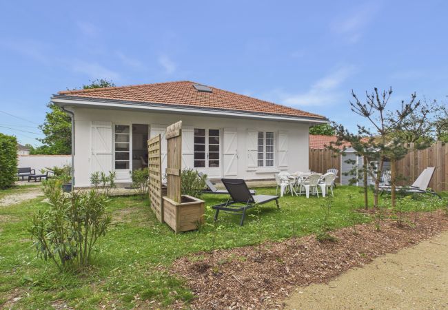 House in Pornic - House at 350m from the center of Pornic, for 6