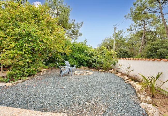 House in La Faute-sur-Mer - 600m from the beach, house for 8 with a pool House in La Faute-sur-Mer - 600m from the beach, house for 8 with a pool