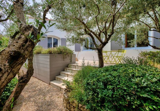 House in La Flotte - La Flotte - 10 People - 800m town centre House in La Flotte - La Flotte - 10 People - 800m town centre