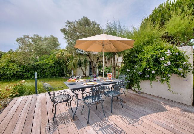 House in La Flotte - La Flotte - 10 People - 800m town centre House in La Flotte - La Flotte - 10 People - 800m town centre