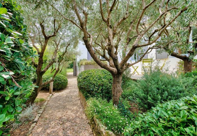 House in La Flotte - La Flotte - 10 People - 800m town centre House in La Flotte - La Flotte - 10 People - 800m town centre