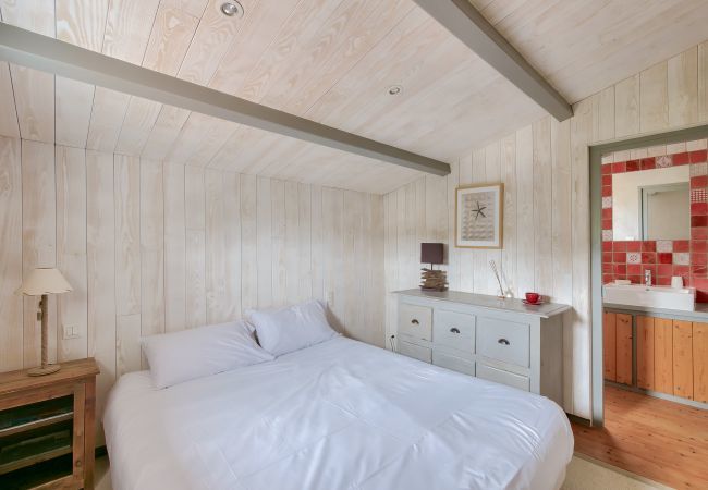 House in La Flotte - La Flotte - 10 People - 800m town centre House in La Flotte - La Flotte - 10 People - 800m town centre