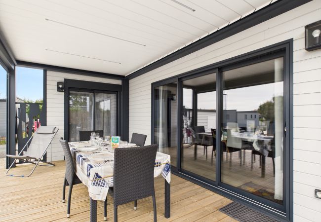 Chalet in Bretignolles-sur-Mer - Residence with swimming pool, chalet for 4 Chalet in Bretignolles-sur-Mer - Residence with swimming pool, chalet for 4