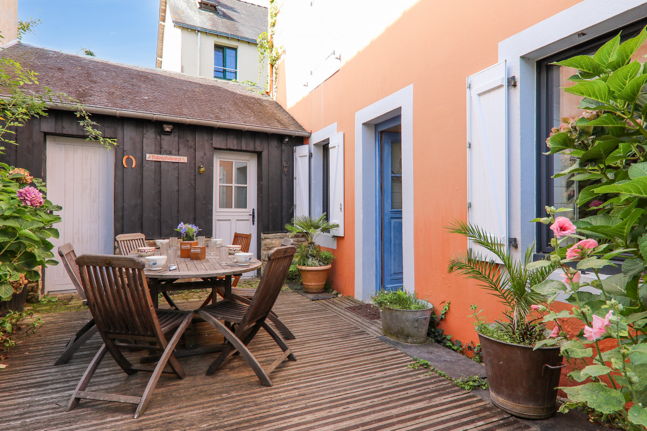  in Le Bono - House for 9 - 100m from the port of Le Bono
