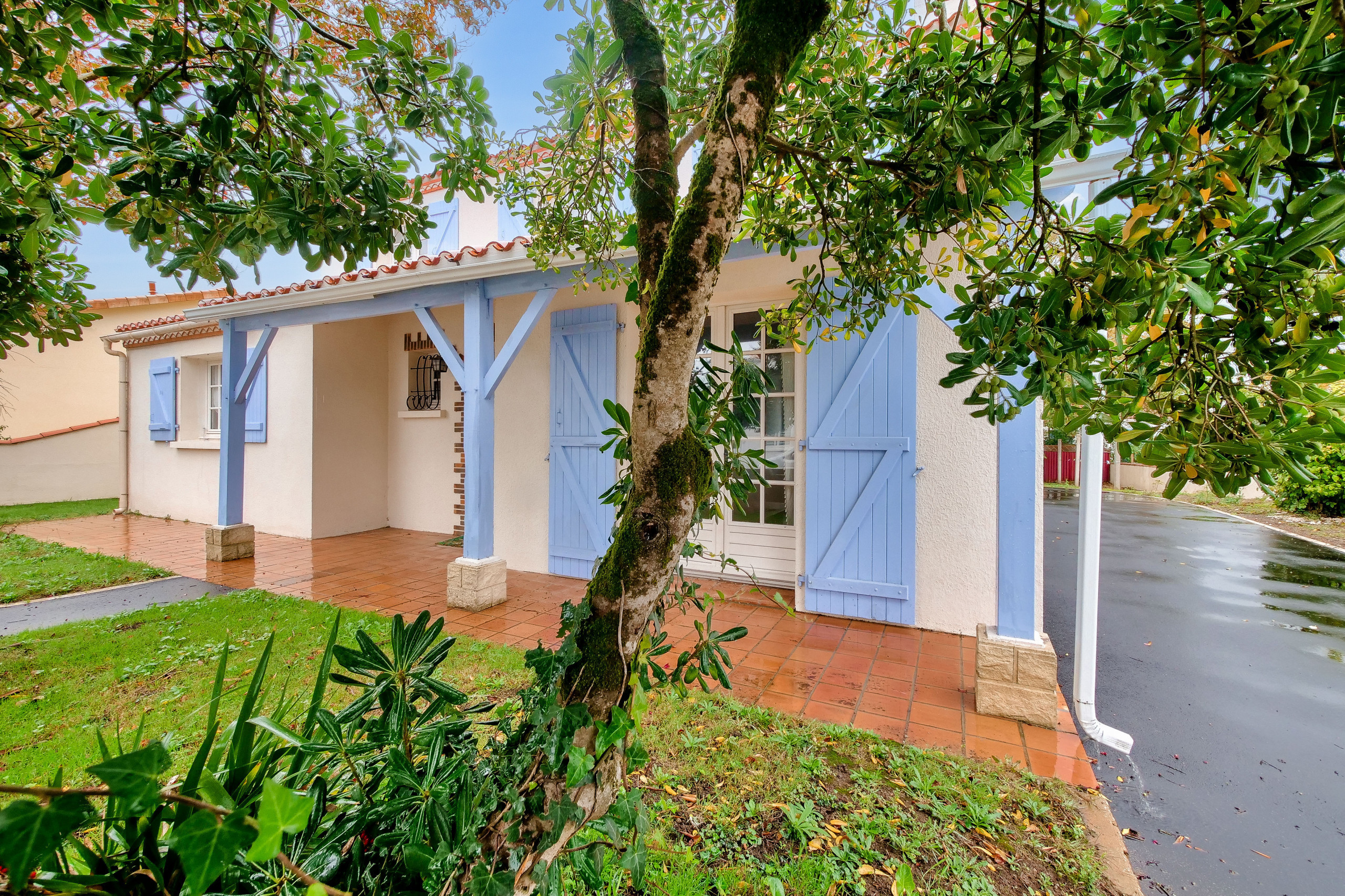  in Avrillé - House for 10 with a pool