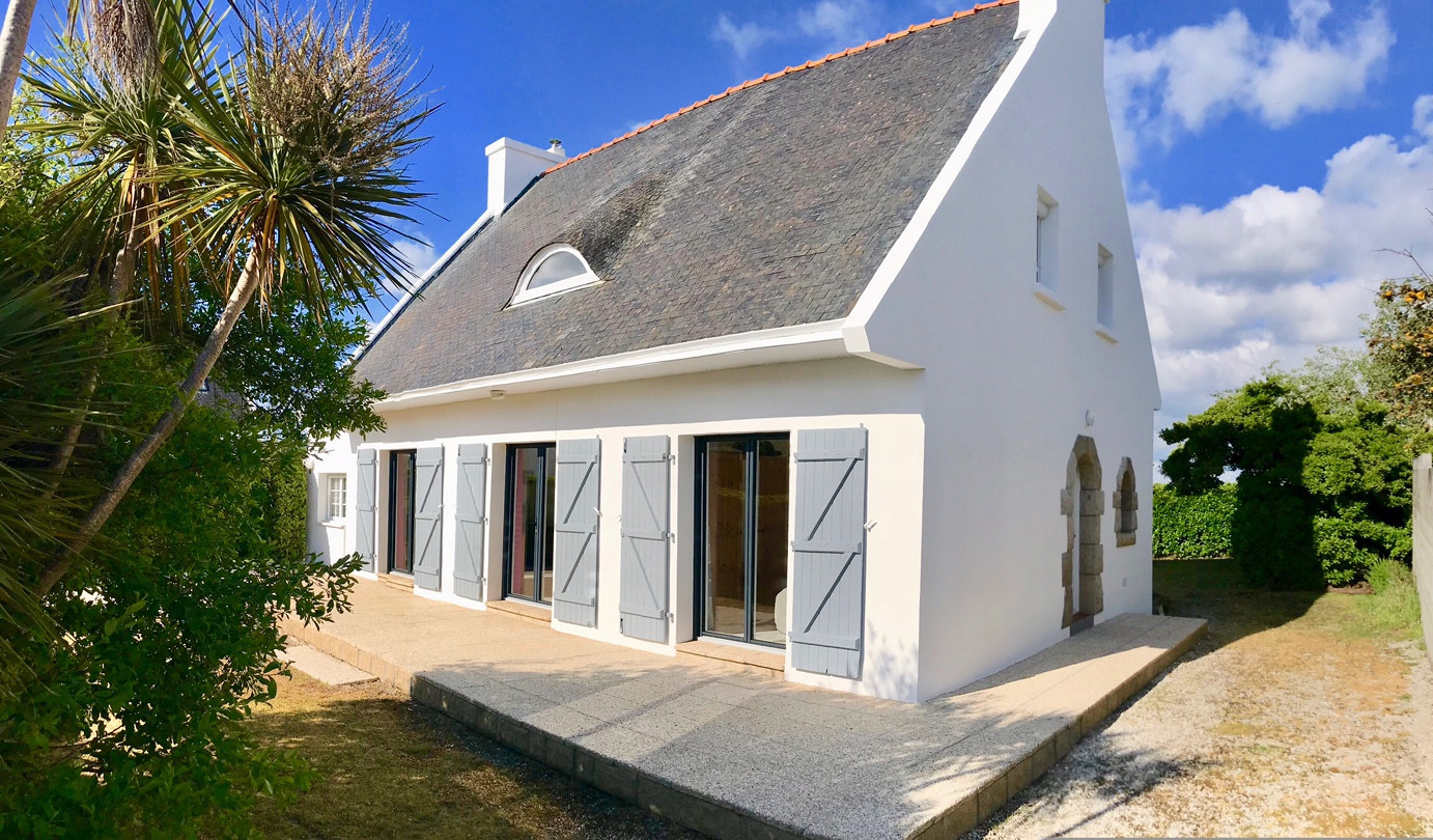  in Loctudy - Direct access to the beach - House for 11