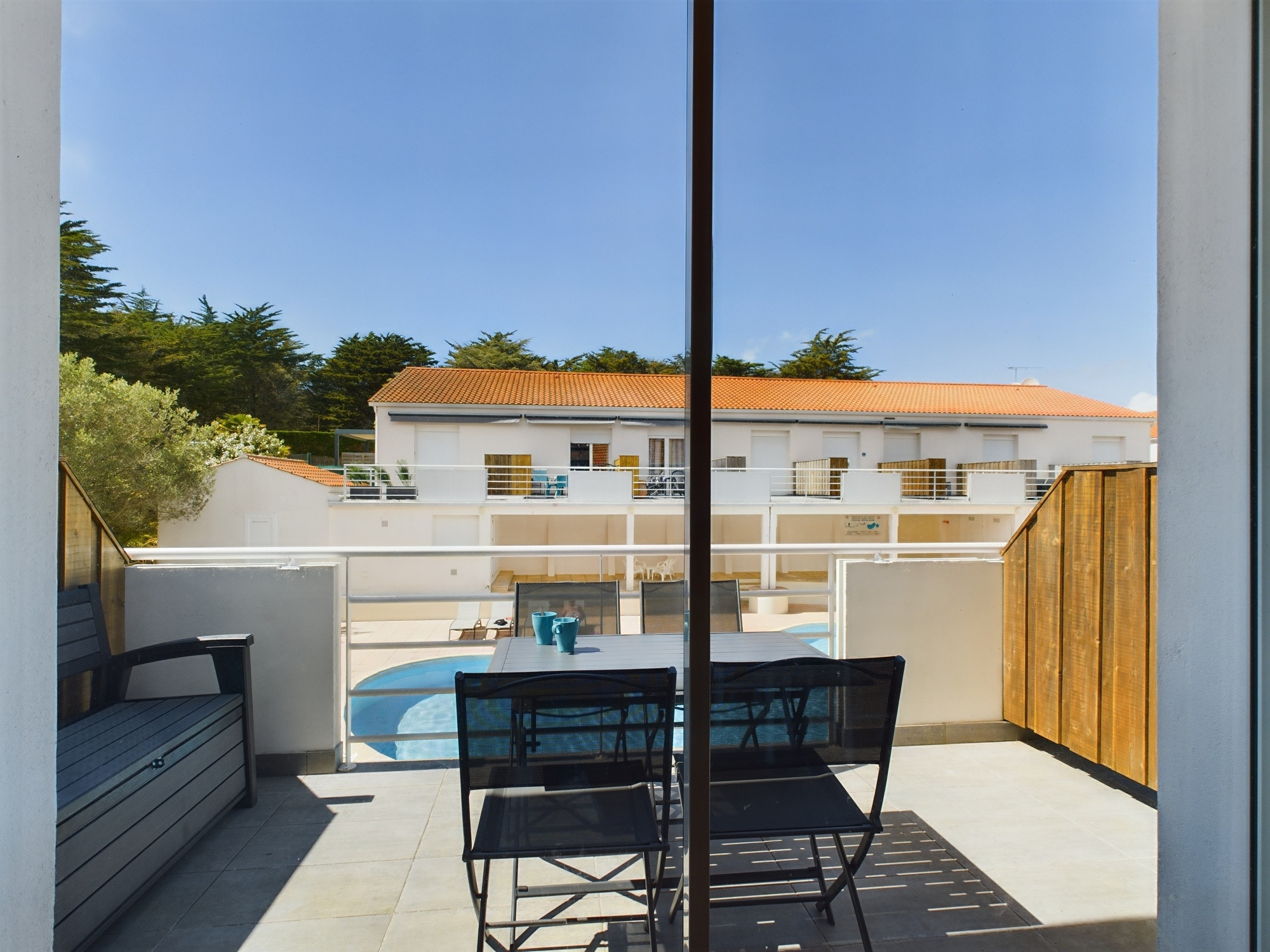  in Saint-Jean-de-Monts - 400m from the beach, flat with pool