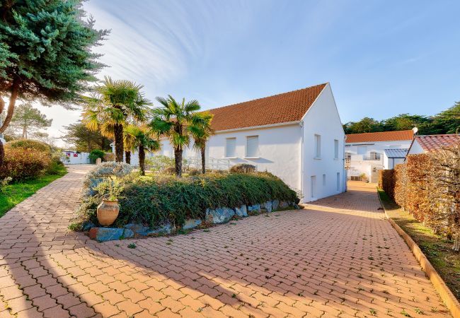 Apartment in Saint-Jean-de-Monts - 400m from the beach, flat with pool Apartment in Saint-Jean-de-Monts - 400m from the beach, flat with pool