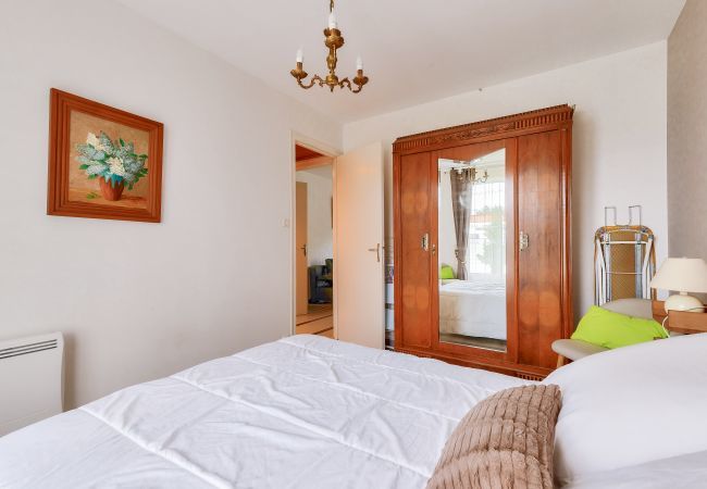 House in Les Sables-d´Olonne - House for 5 - 300m from Tanchet beach House in Les Sables-d´Olonne - House for 5 - 300m from Tanchet beach