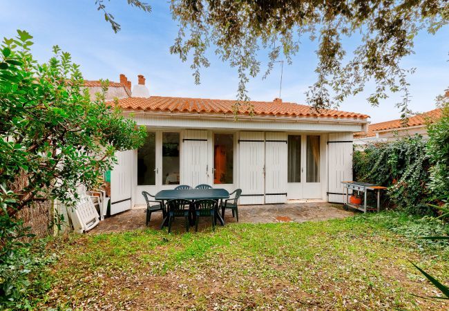 House in Les Sables-d´Olonne - House for 5 - 300m from Tanchet beach House in Les Sables-d´Olonne - House for 5 - 300m from Tanchet beach