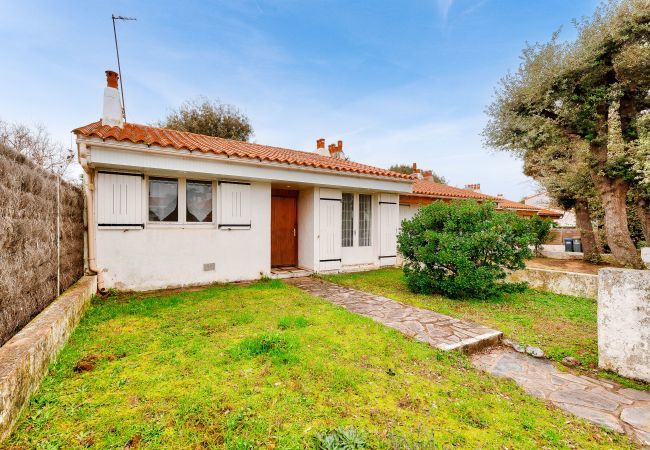 House in Les Sables-d´Olonne - House for 5 - 300m from Tanchet beach House in Les Sables-d´Olonne - House for 5 - 300m from Tanchet beach