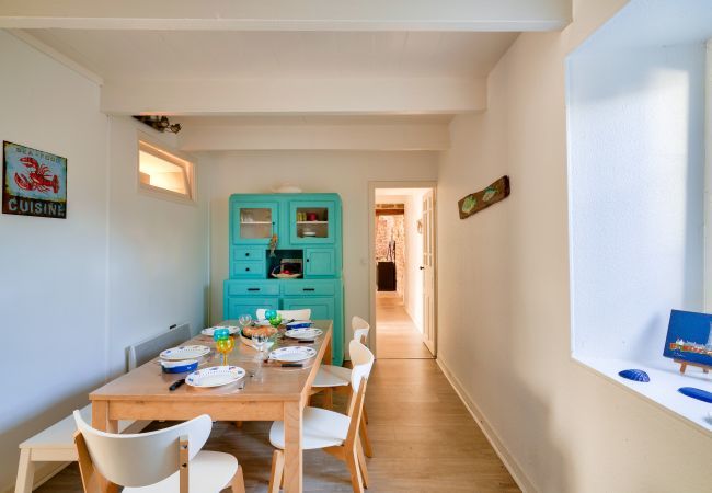 House in Penmarch - Farmhouse 750m from the port of Saint Guénolé House in Penmarch - Farmhouse 750m from the port of Saint Guénolé