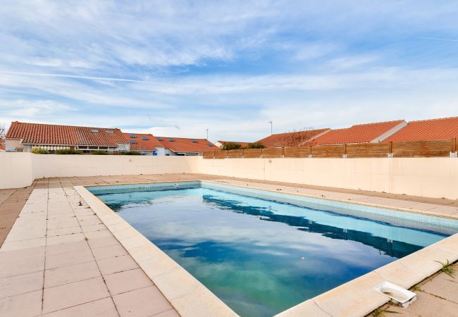 House in Les Sables-d´Olonne - Modern 2-bedroom house with shared pool House in Les Sables-d´Olonne - Modern 2-bedroom house with shared pool