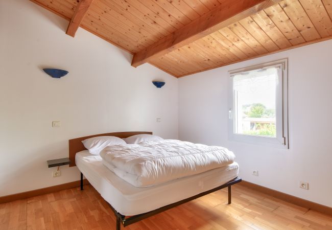House in L'Epine - L'épine - Garden view - 3 Bedrooms - 900m beach House in L'Epine - L'épine - Garden view - 3 Bedrooms - 900m beach