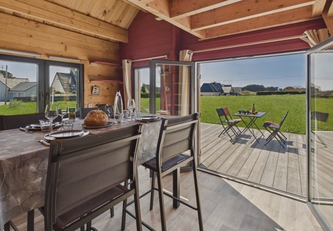 Chalet in Penmarch - 650m Ster beach, chalet - terrace for 4 Chalet in Penmarch - 650m Ster beach, chalet - terrace for 4