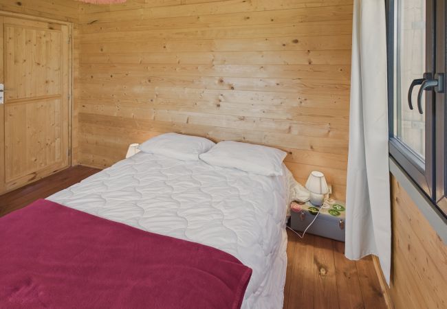 Chalet in Penmarch - 650m Ster beach, chalet - terrace for 4 Chalet in Penmarch - 650m Ster beach, chalet - terrace for 4