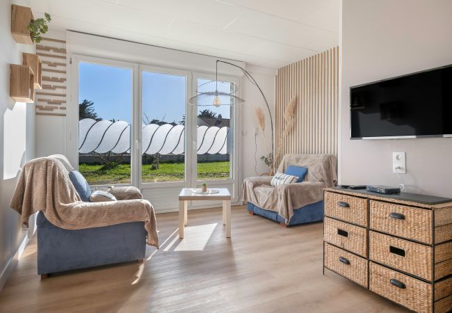 Apartment in Préfailles - Flat for 4 with large garden